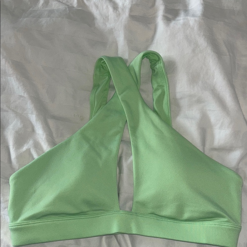 ALO Yoga Mint Cross-Back Bra
